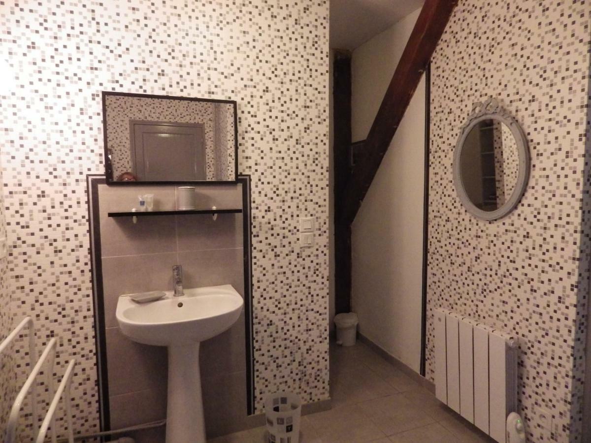 Gite 32 Rue Du Huit Mai Freneuse  Exterior foto